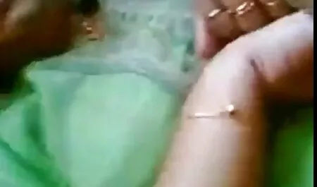 महिला न्यू सेक्सी मूवी पिक्चर के अनुरोध पर गुदा मैथुन।