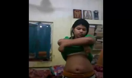 एक साधारण रूसी आदमी एक सेक्स हिंदी मूवी गोरा गड़बड़।