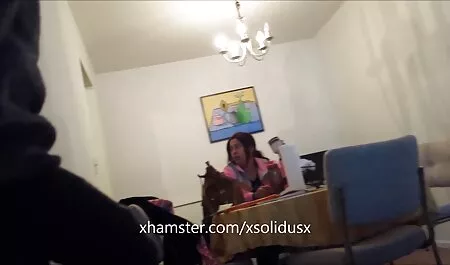 लड़कियों के चुंबन कर रहे हैं। न्यू सेक्सी मूवी पिक्चर