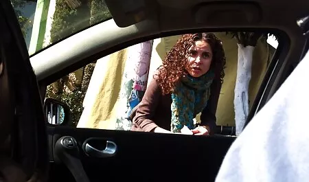 प्रेमिका एक आदमी हिंदी में सेक्सी मूवी के सामने एक दोस्त के साथ चुदाई करती है।