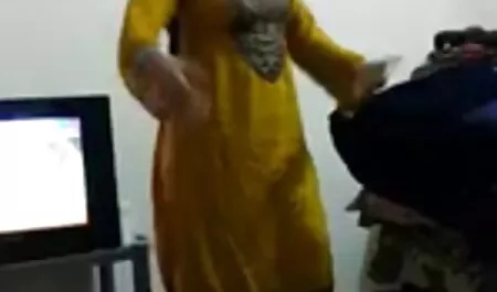 एक प्लग के सेक्सी मूवी पिक्चर फिल्म साथ सफेद ब्रा सानना गुदा में Kelsi मुनरो और एक दोस्त के बोनर पर कूद