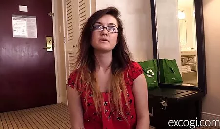 Lexi Luna सलमान सेक्सी मूवी की योनि से सह बहता है।