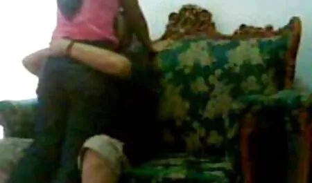 अर्ध-एशियाई लोगों ने खुद को एक पड़ोसी को दे सेक्सी बीएफ इंग्लिश फिल्म दिया।